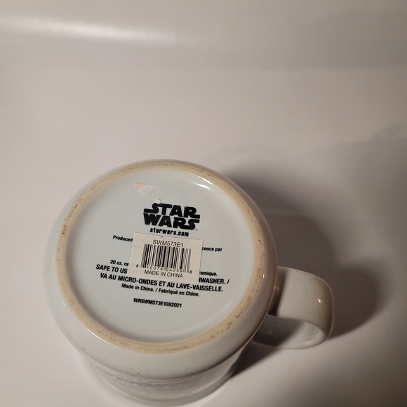 STARTWAR COFFE MUG.  White glossy ceramic. YODA PRINT. - Picture 7 of 14